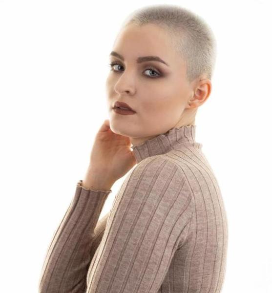 Susan W. – Fashion Sedcard-Foto 5 bei JustInCast