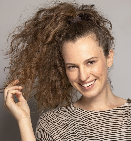 Alena H. – Schauspiel Sedcard-Foto 2 bei JustInCast