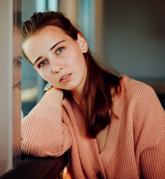 Larissa K. – Schauspiel Sedcard-Foto 2 bei JustInCast