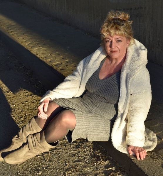 Jarmila K. – Schauspiel Sedcard-Foto 3 bei JustInCast