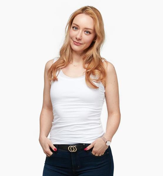 Lisa Y. – Real People Sedcard-Foto 4 bei JustInCast