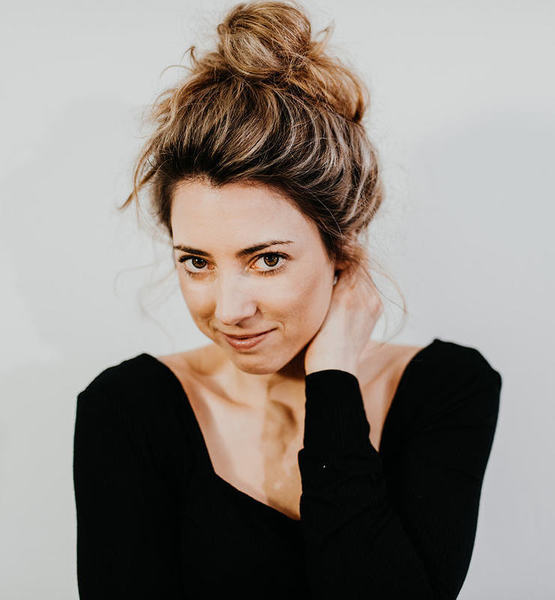 Nina T. – Schauspiel Sedcard-Foto 2 bei JustInCast