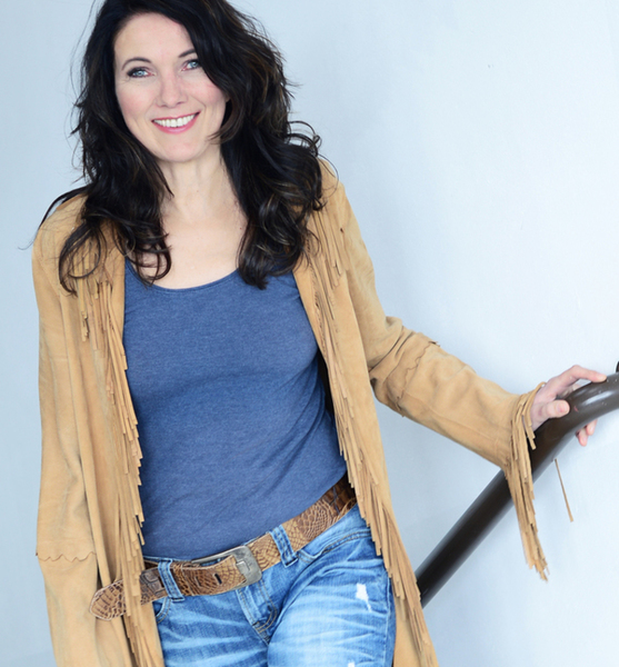 Anja J. – Schauspiel Sedcard-Foto 3 bei JustInCast