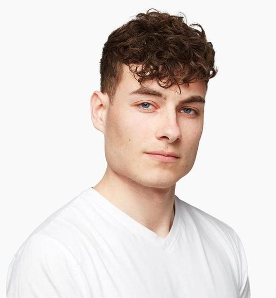 Konrad L. – Real People Sedcard-Foto 2 bei JustInCast