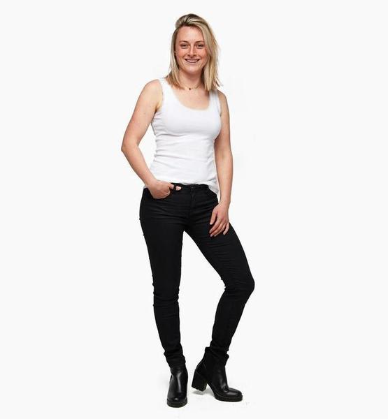 Lisa D. – Real People sedcard image 3 at JustInCast