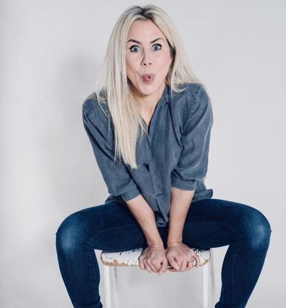 Ines M. – Fashion Sedcard-Foto 4 bei JustInCast