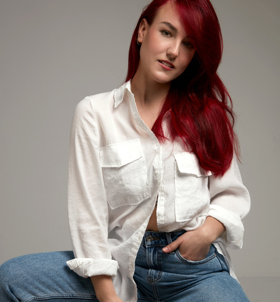 Pia-Lorette S. – Fashion Sedcard-Foto 4 bei JustInCast