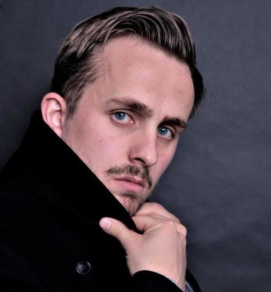 Johannes  W. – Schauspiel Sedcard-Foto 4 bei JustInCast