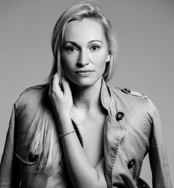 Judith P. – Schauspiel Sedcard-Foto 4 bei JustInCast