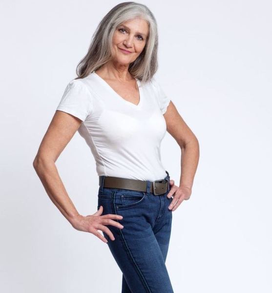 Regina (Gina) R. – Fashion Sedcard-Foto 3 bei JustInCast
