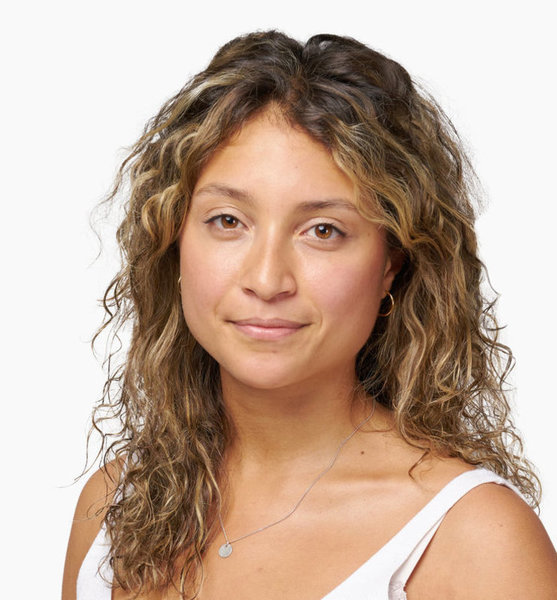 Melina G. – Real People Sedcard-Foto 3 bei JustInCast