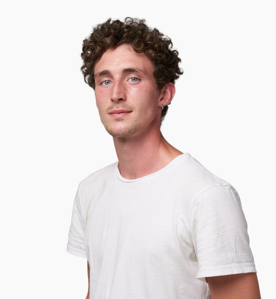 Simon T. – Fashion Sedcard-Foto 4 bei JustInCast