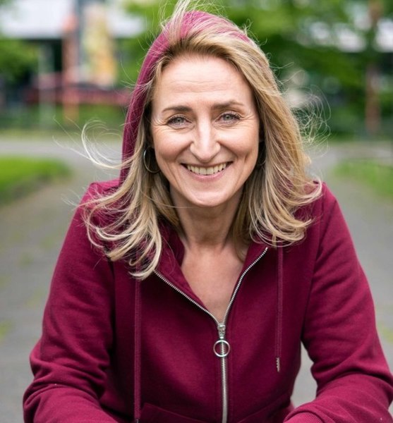 Melanie T. – Schauspiel Sedcard-Foto 5 bei JustInCast