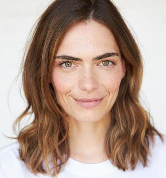 Janine M. – Schauspiel Sedcard-Foto 4 bei JustInCast