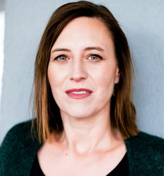 Katrin T. – Schauspiel Sedcard-Foto 5 bei JustInCast