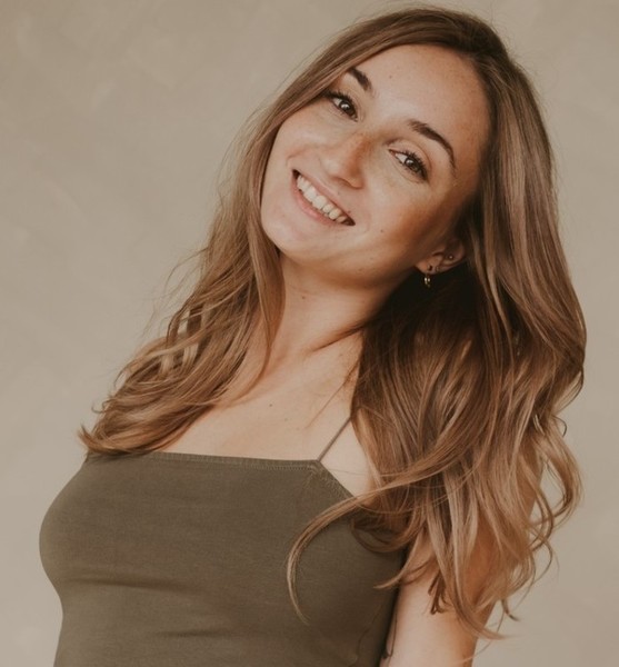 Jasmin M. – Fashion Sedcard-Foto 2 bei JustInCast