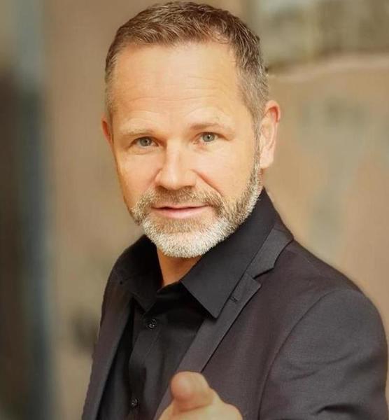Wolfgang B. – Schauspiel Sedcard-Foto 2 bei JustInCast
