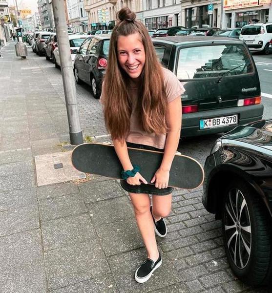 Alessa O. – Schauspiel Sedcard-Foto 4 bei JustInCast