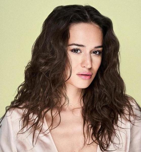 Jana W. – Fashion Sedcard-Foto 2 bei JustInCast