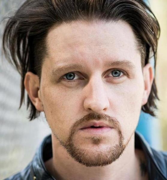 Gregor R. – Schauspiel Sedcard-Foto 2 bei JustInCast