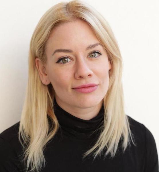Renée Johanna S. – Schauspiel Sedcard-Foto 3 bei JustInCast