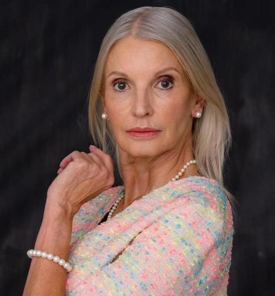Susanne P. – Fashion Sedcard-Foto 5 bei JustInCast