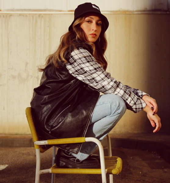 Maria N. – Fashion Sedcard-Foto 2 bei JustInCast