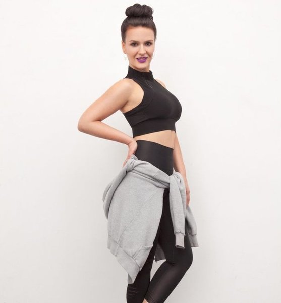 Julia H. – Schauspiel Sedcard-Foto 5 bei JustInCast