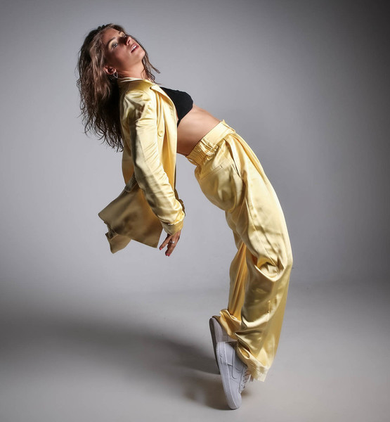 Antonia M. – Fashion Sedcard-Foto 3 bei JustInCast