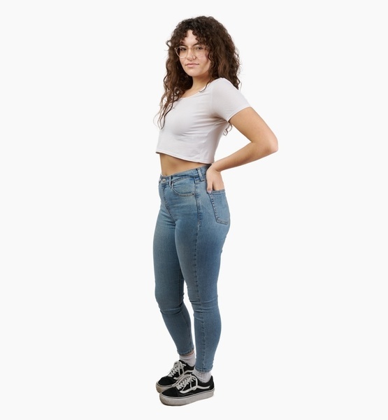 Jovana V. – Real People Sedcard-Foto 5 bei JustInCast