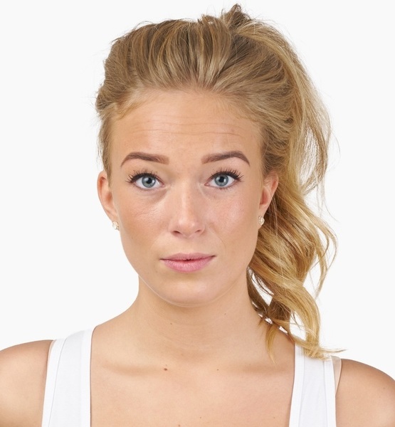 Kim Celine S. – Real People Sedcard-Foto 3 bei JustInCast