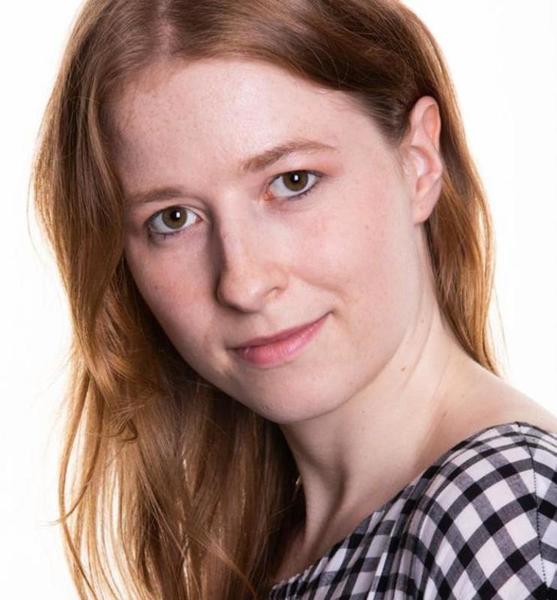 Jessica H. – Schauspiel Sedcard-Foto 3 bei JustInCast
