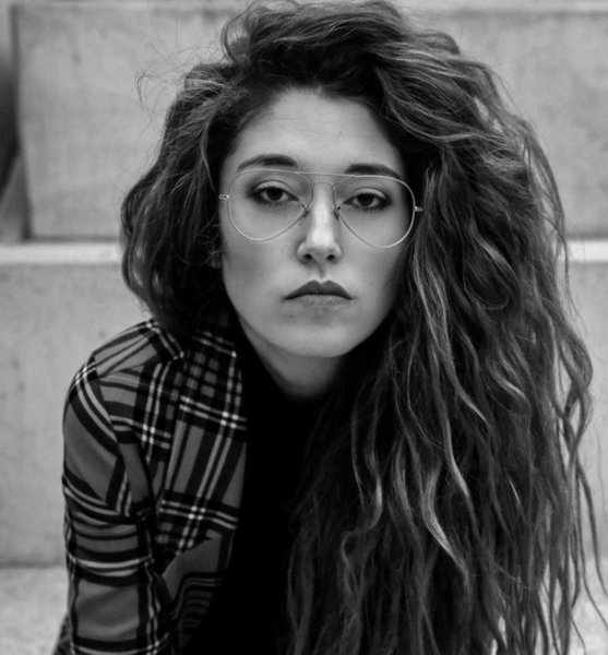 Anna Marie G. – Fashion Sedcard-Foto 3 bei JustInCast