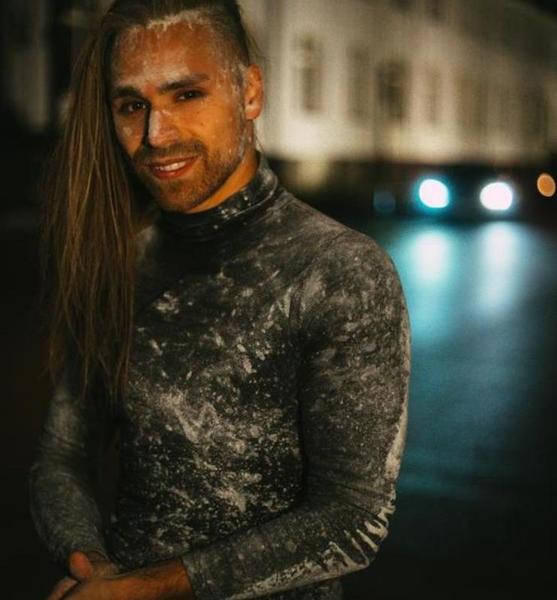 Christian M. – Tanz Sedcard-Foto 3 bei JustInCast