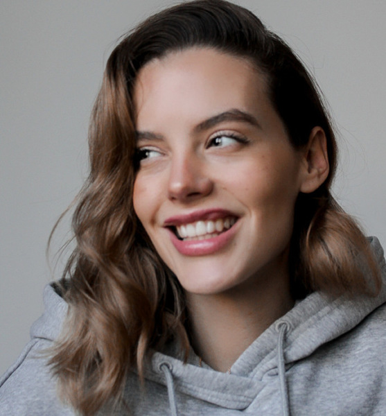 Jennifer  S. – Fashion Sedcard-Foto 5 bei JustInCast