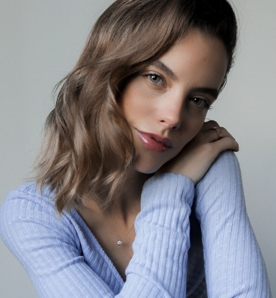 Jennifer  S. – Fashion Sedcard-Foto 2 bei JustInCast