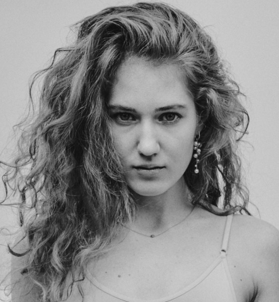 Lana K. – Fashion Sedcard-Foto 3 bei JustInCast