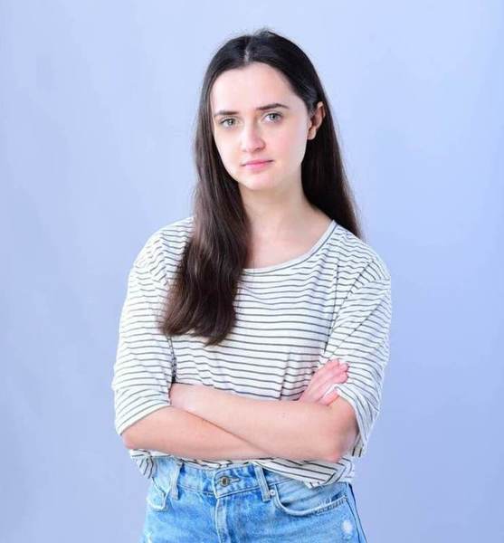 Dilara M. – Schauspiel Sedcard-Foto 2 bei JustInCast