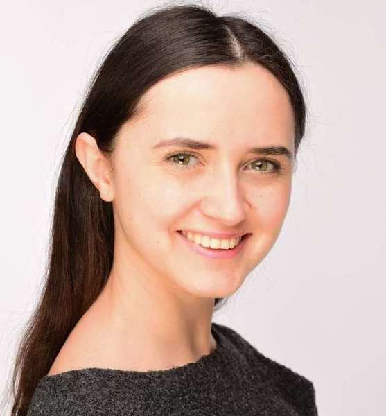 Dilara M. – Schauspiel Sedcard-Foto 4 bei JustInCast