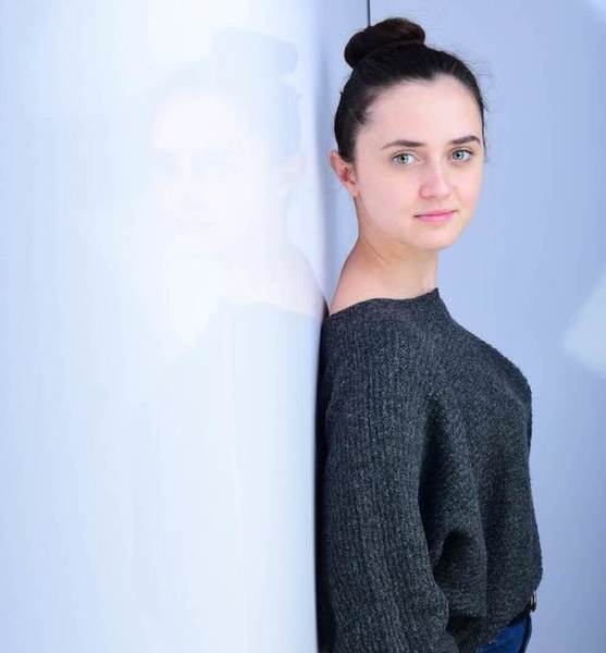 Dilara M. – Schauspiel Sedcard-Foto 3 bei JustInCast