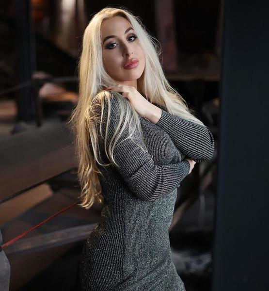 Nathalie B. – Schauspiel Sedcard-Foto 2 bei JustInCast