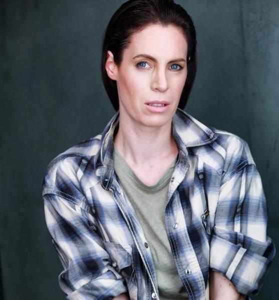 Adrienne M. – Schauspiel Sedcard-Foto 5 bei JustInCast