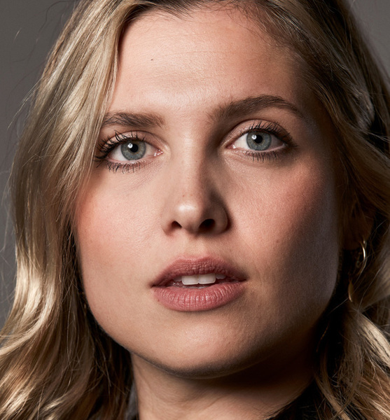 Carina R. – Schauspiel Sedcard-Foto 5 bei JustInCast