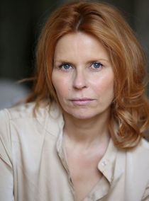 Stella – Schauspieler & Darsteller Sedcard bei JustInCast