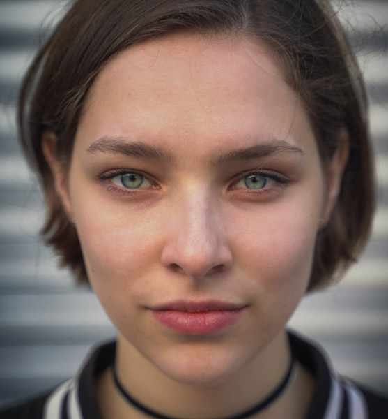 Nelly T. – Schauspiel Sedcard-Foto 4 bei JustInCast
