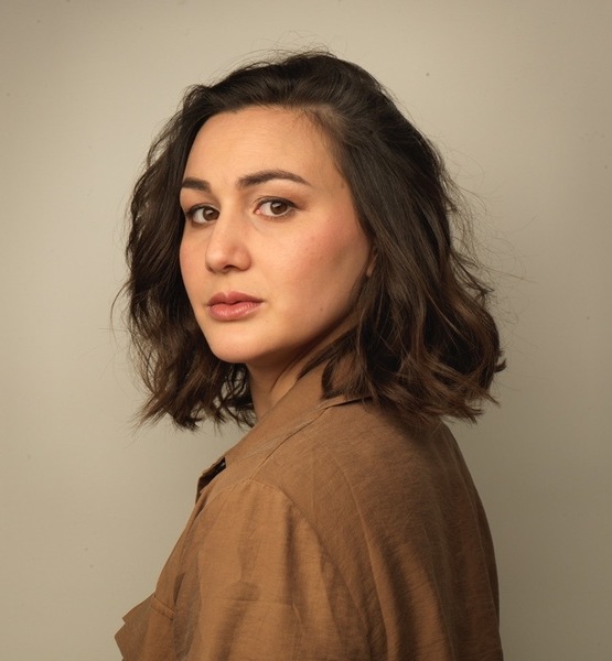 Jasmina T. – Schauspiel Sedcard-Foto 4 bei JustInCast