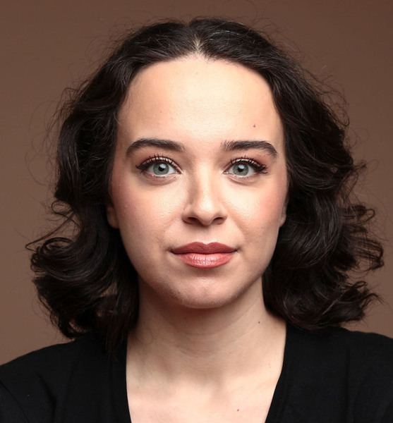 Hazal Ö. – Schauspiel Sedcard-Foto 2 bei JustInCast