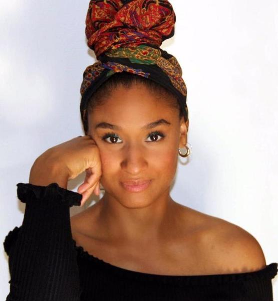 Annette Chidinma G. – Fashion Sedcard-Foto 5 bei JustInCast