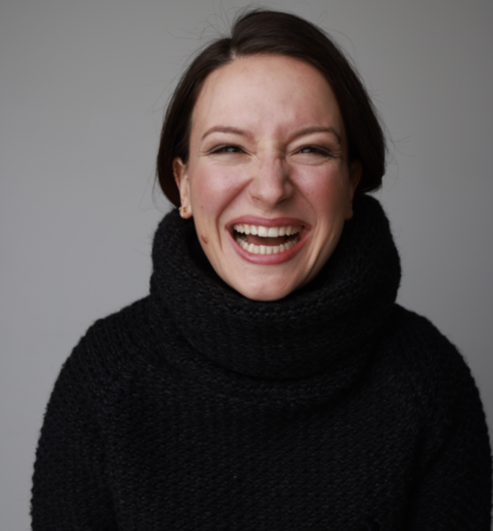 Melanie W. – Schauspiel Sedcard-Foto 2 bei JustInCast