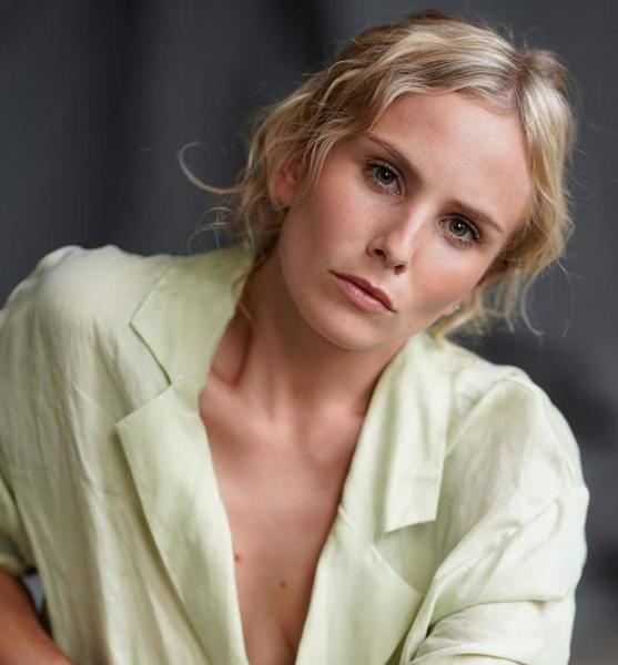 Julia W. – Fashion Profilbild bei JustInCast